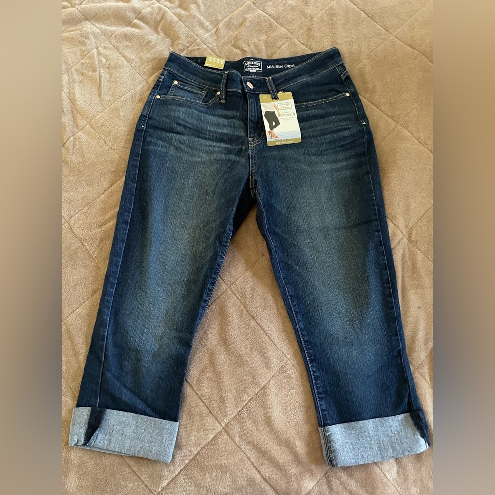 Levi Strauss Signature Simply Stretch Mid-Rise Capri 10 W30